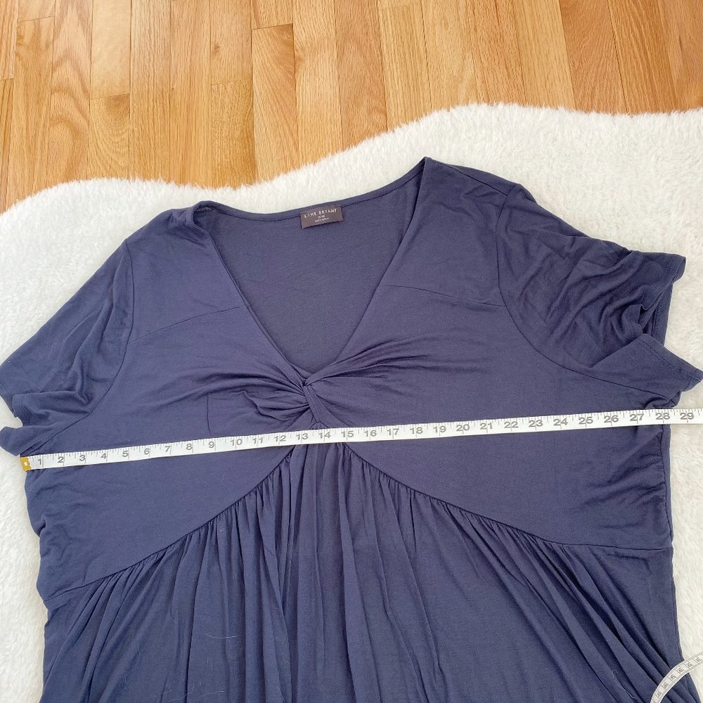 Lane Bryant NWOT Womens Short Sleeve V-neck Rayon Top, Pleated Detail, Navy, 4X - Picture 4 of 7